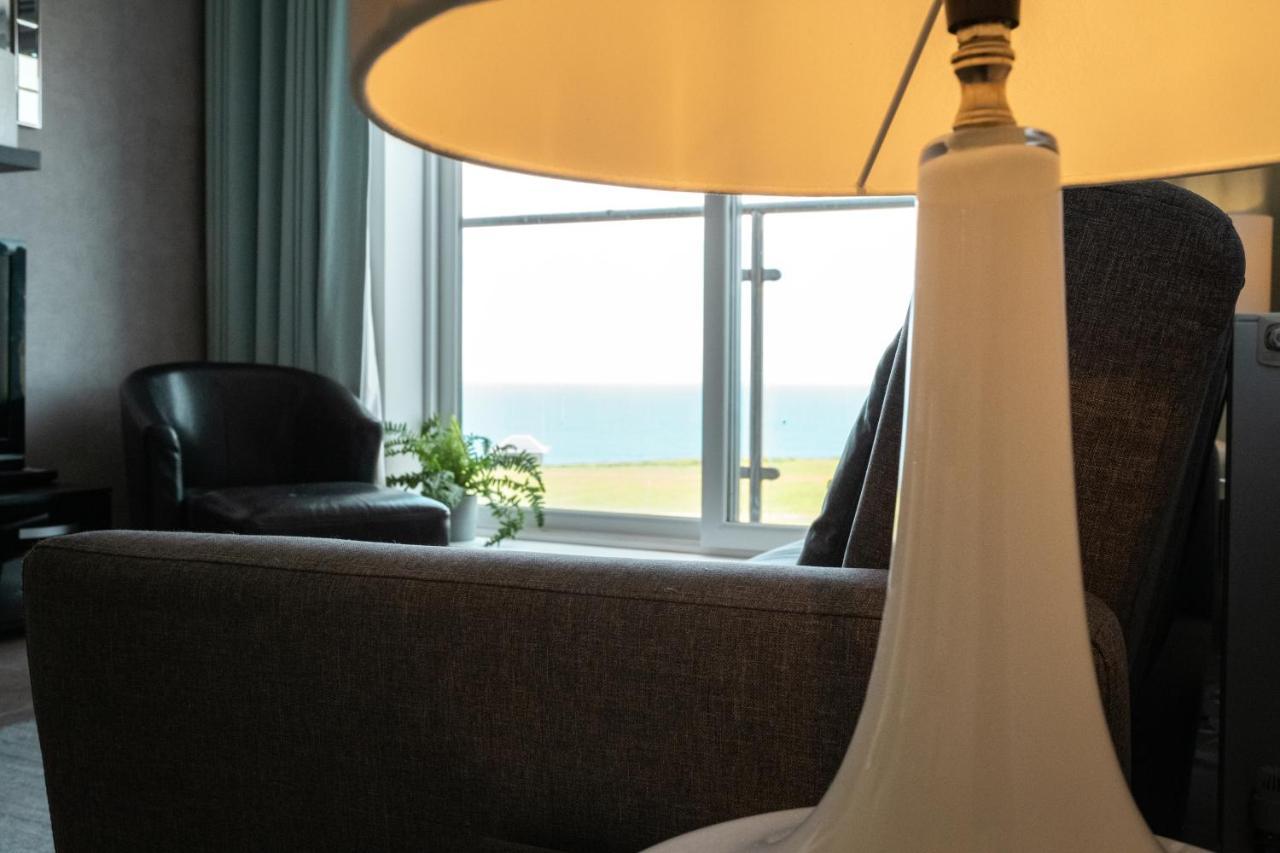 Stunning Sea Views, Luxury Apartment Beaches & Restaurants Are A Short Walk Away New Quay Exterior foto